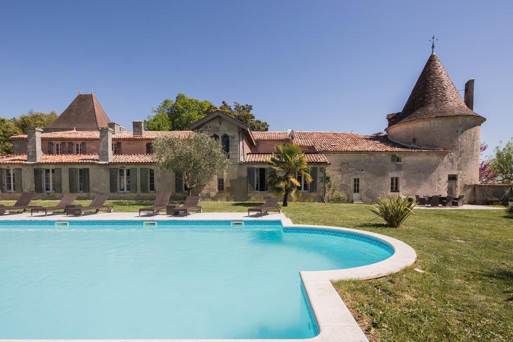 Chateau De Puyrigaud Bed & Breakfast Léoville Dış mekan fotoğraf