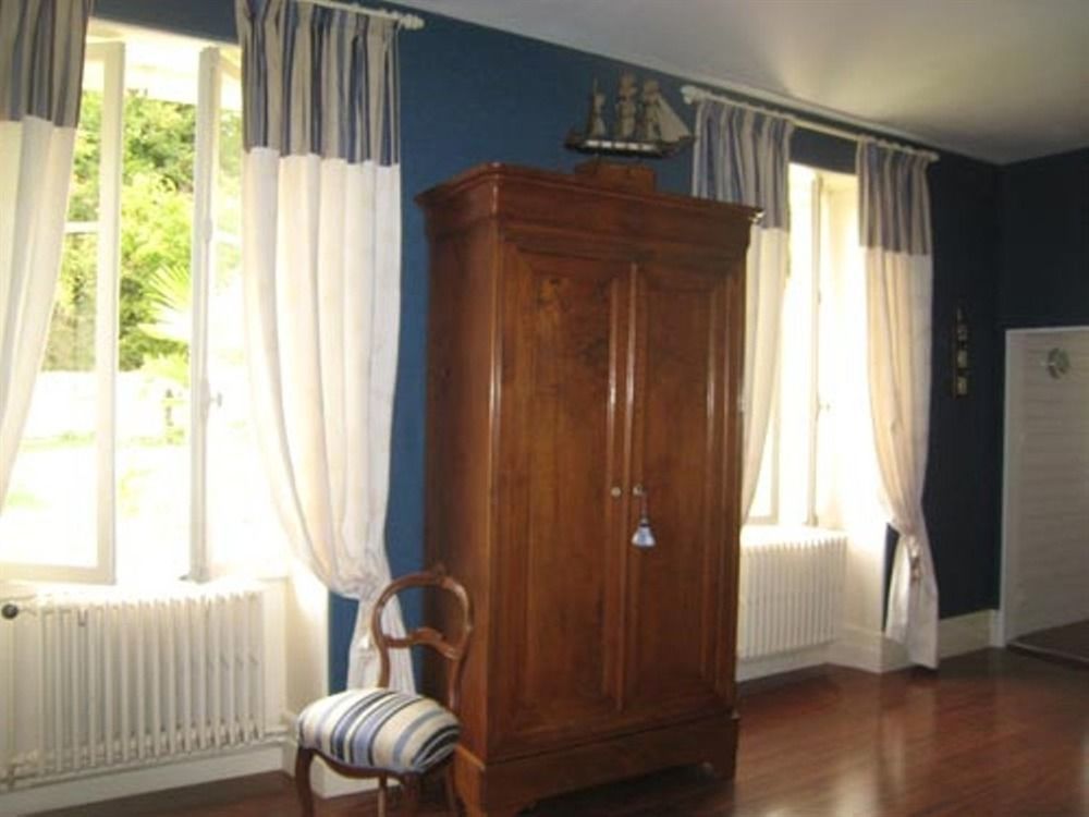 Chateau De Puyrigaud Bed & Breakfast Léoville Dış mekan fotoğraf